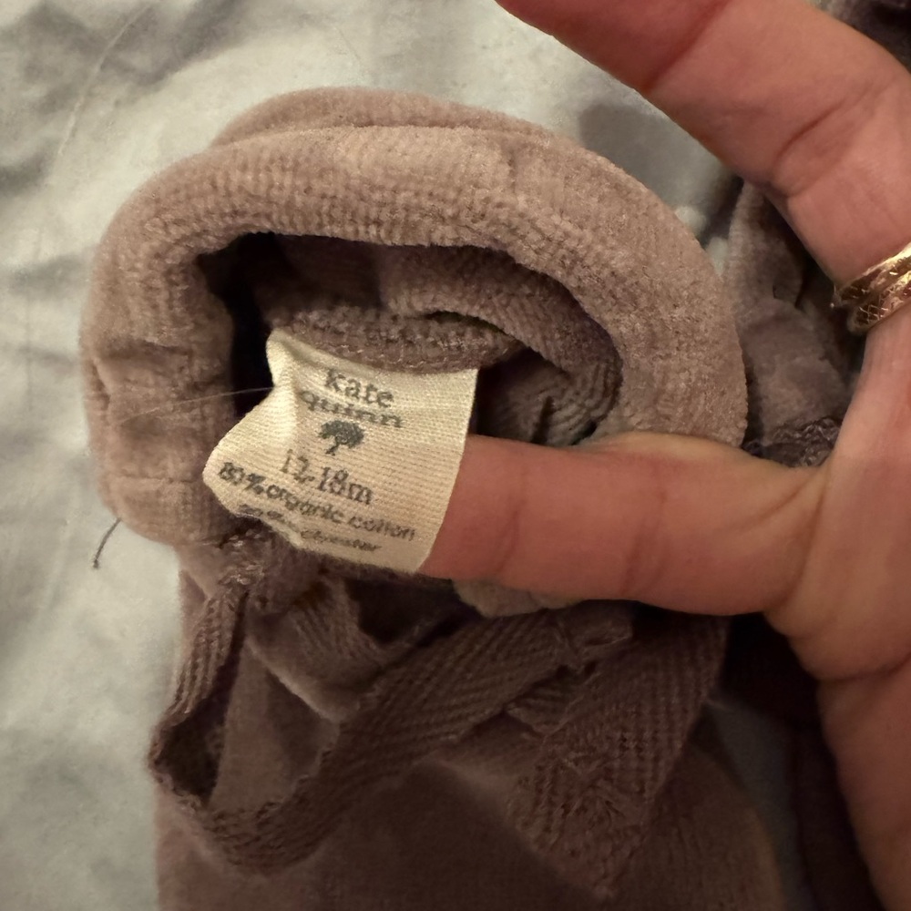 Kate Quinn Cozy Organic Cotton in Taupe
